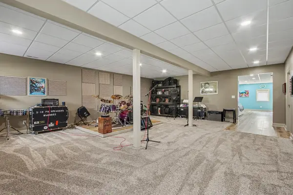 45 Mattico LN, Crown Point, IN 46307