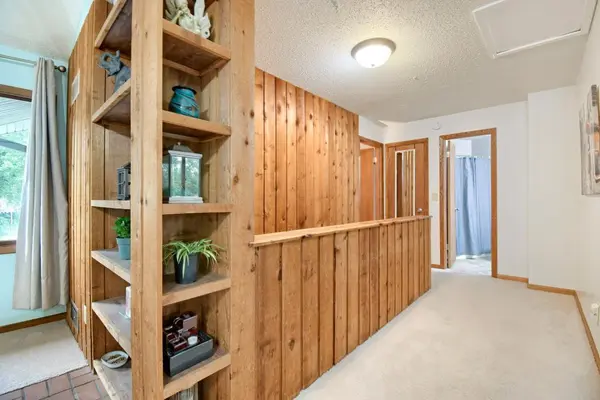 1540 S Timber RDG, Fridley, MN 55432
