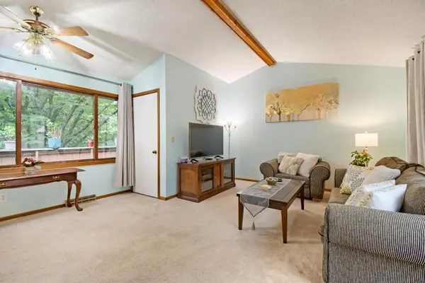 1540 S Timber RDG, Fridley, MN 55432