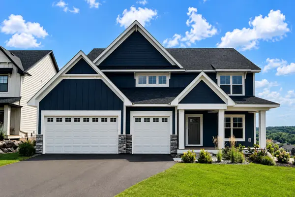 7334 Ambercrest Curve, Inver Grove Heights, MN 55077