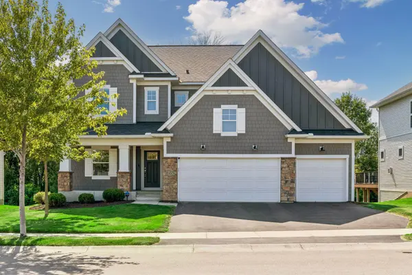105 Maple TER, Waconia, MN 55387