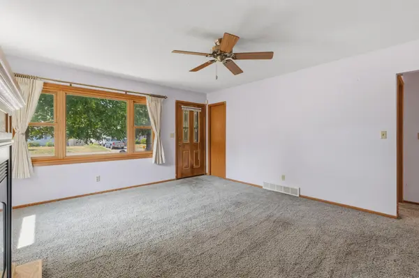 1228 Lincoln AVE, Saint Paul Park, MN 55071