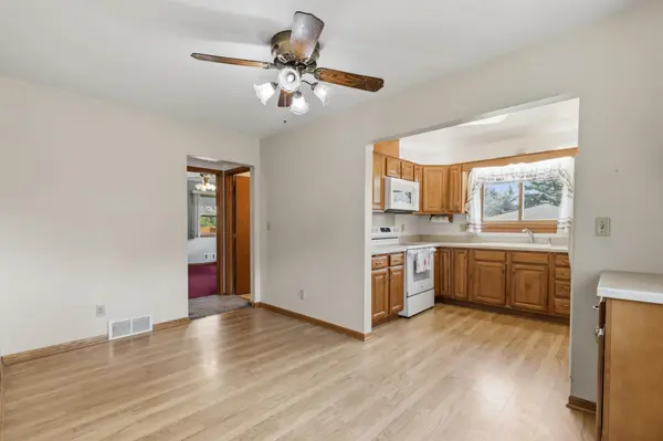 1228 Lincoln AVE, Saint Paul Park, MN 55071