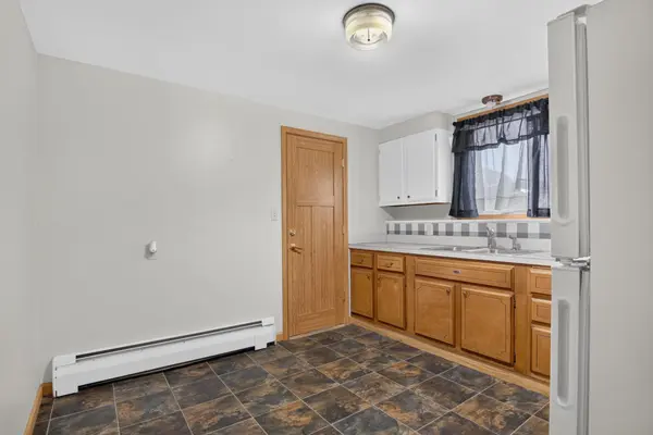 224 5th AVE NE #8, Valley City, ND 58072