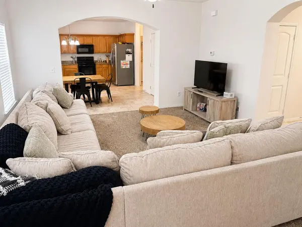 1801 Del Rio, Clinton, OK 73601