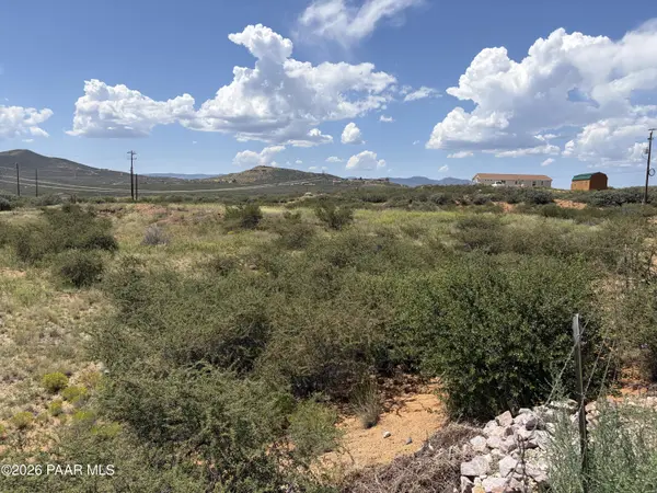 100 N Montana Vly RD, Dewey-humboldt, AZ 86327