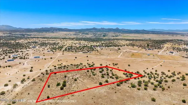 1555 E Great PL, Paulden, AZ 86334