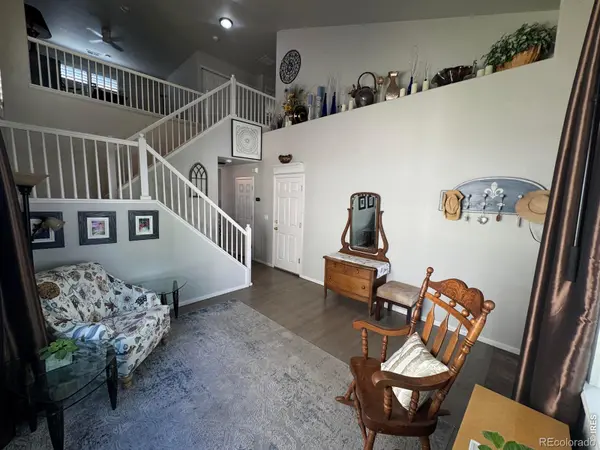 6866 W Coco PL, Littleton, CO 80128