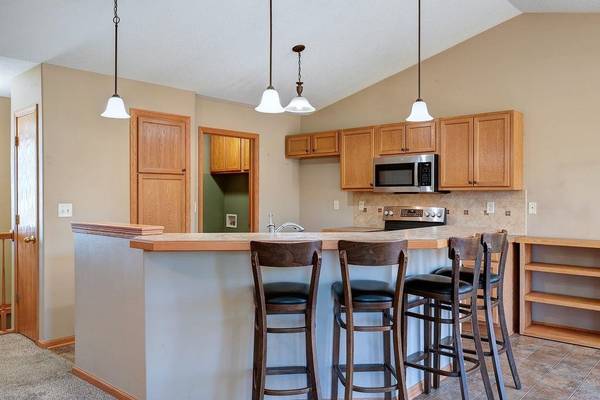611 Cleek Ct, Winfield, KS 67156