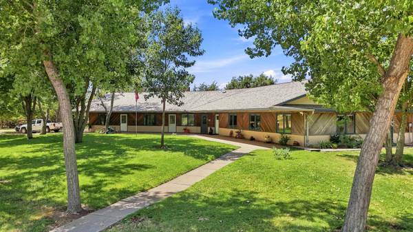 1691 W Ashleigh Ln, Milton, KS 67106