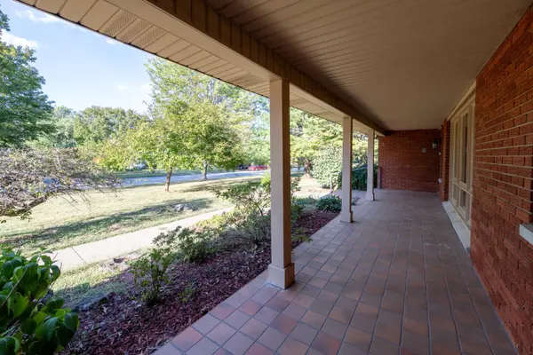 4008 W Grimes ST, Springfield, MO 65802