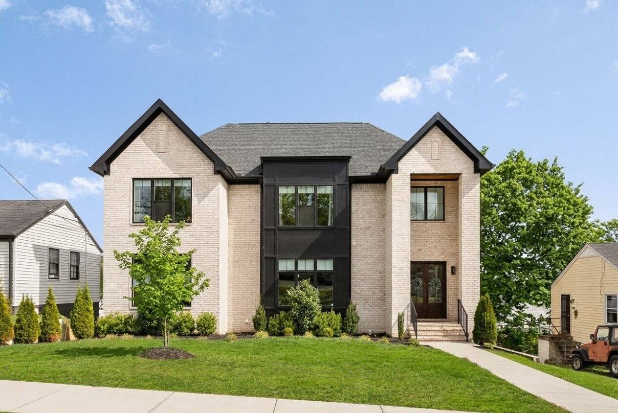 268 38th Ave #N, Nashville, TN 37209