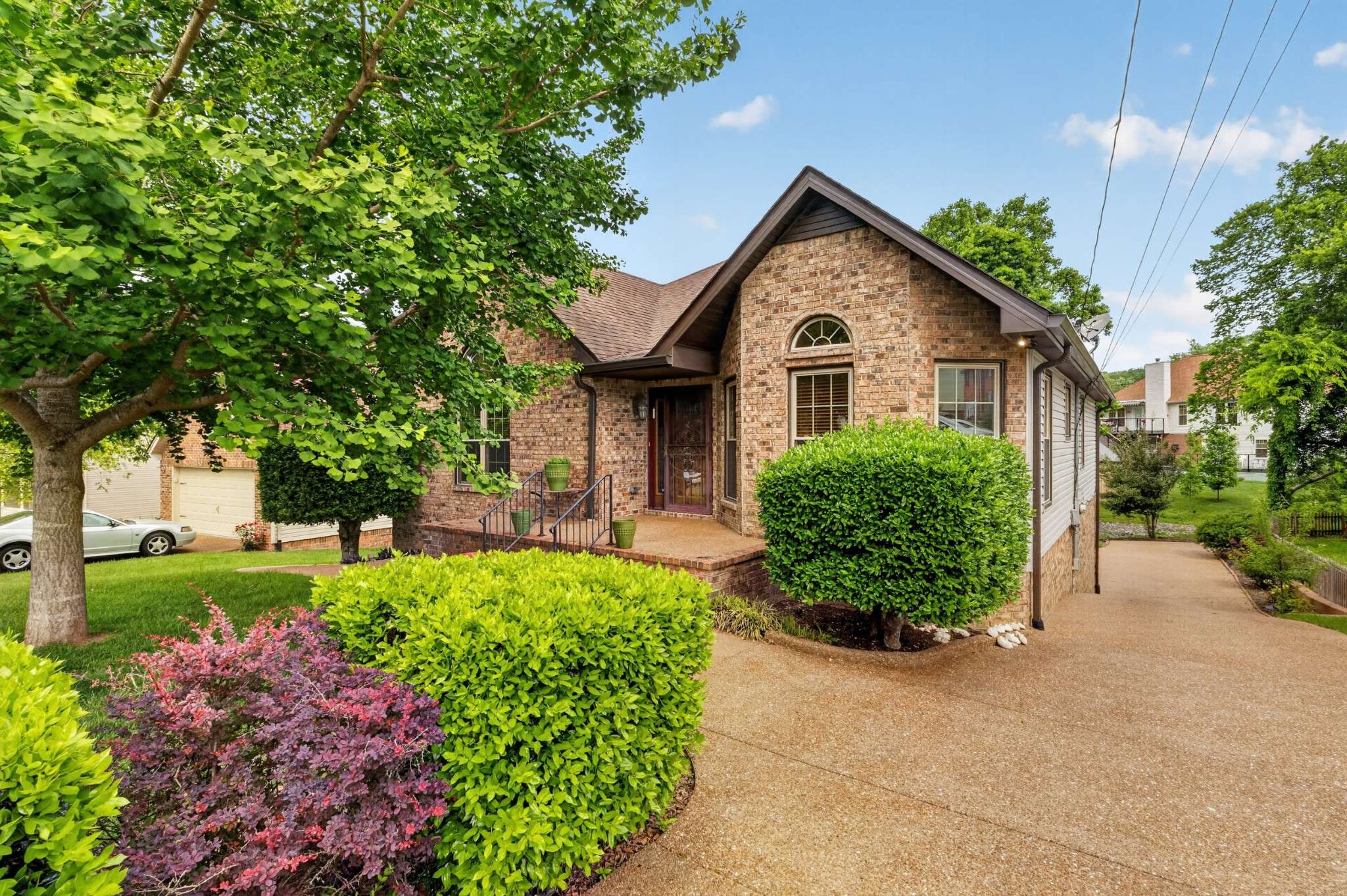 6116 Bradford Hills Dr, Nashville, TN 37211