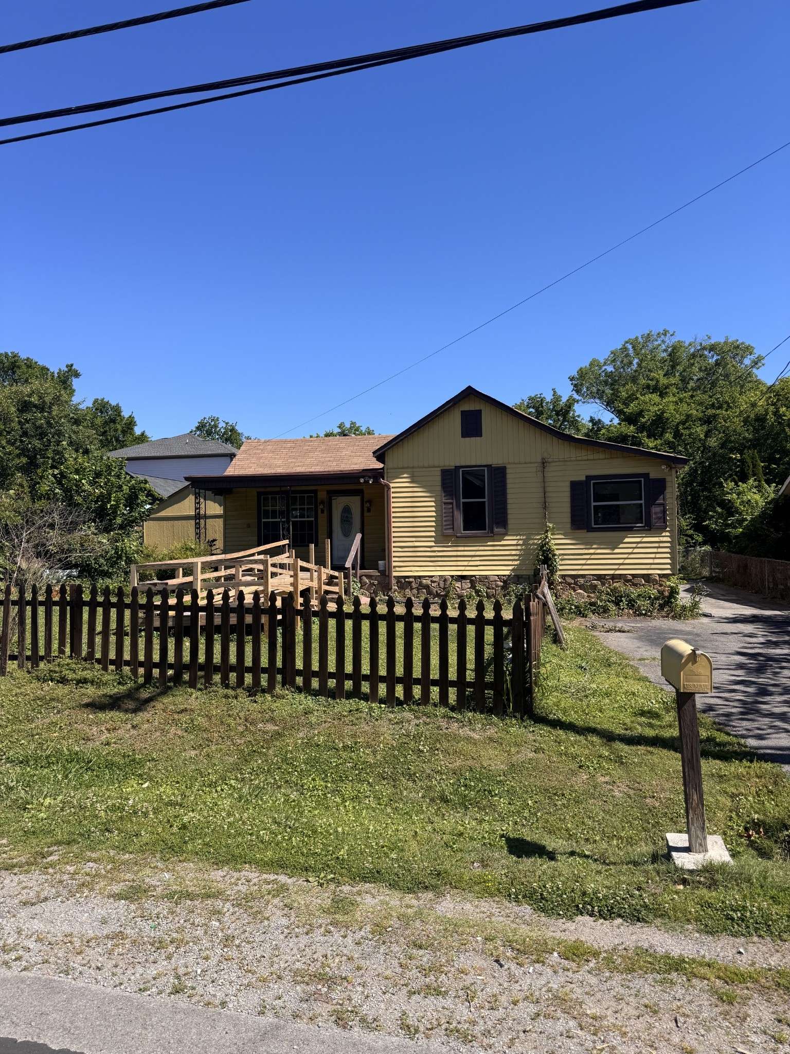 206 McKennell Dr, Nashville, TN 37206