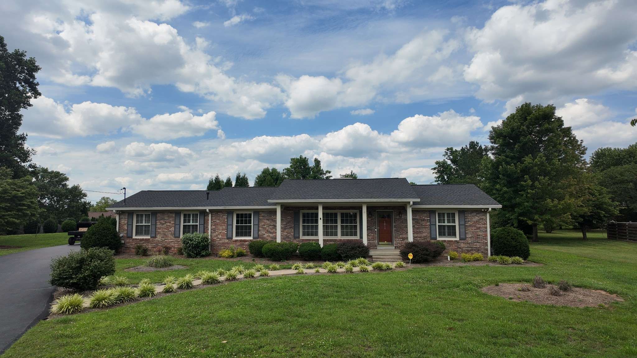 1814 Oxford Dr, Murfreesboro, TN 37129