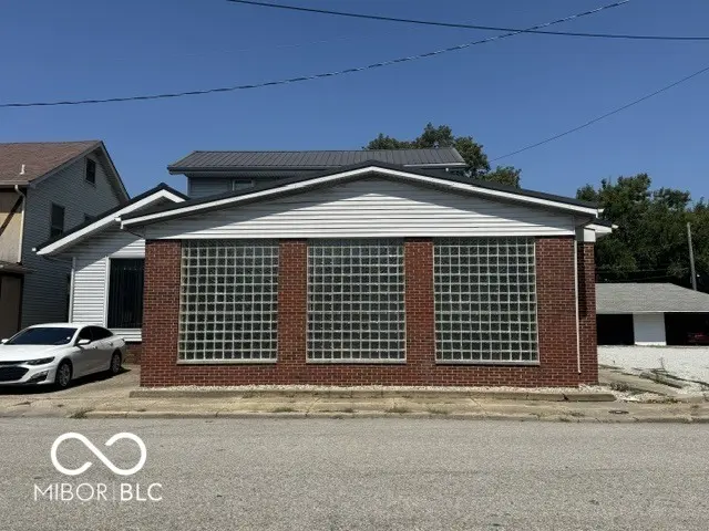 10 E Taylor ST, Shelbyville, IN 46176