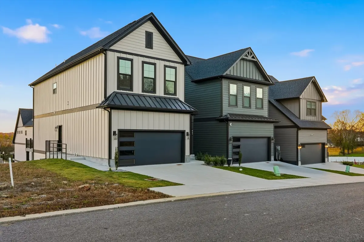 657 Gustaf Dr, Whites Creek, TN 37189