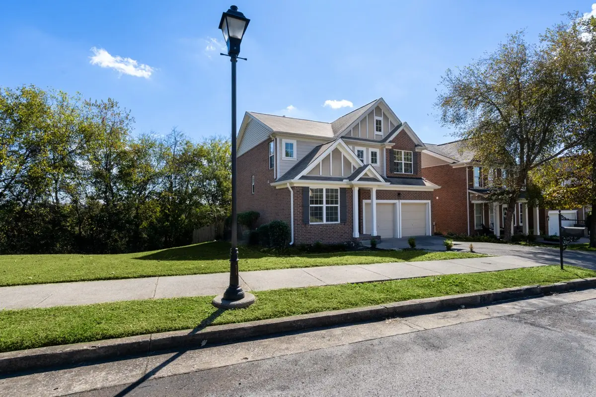 3005 Barnes Bend Dr, Antioch, TN 37013