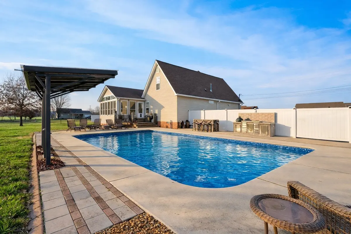 485 Rigney Rd, Manchester, TN 37355