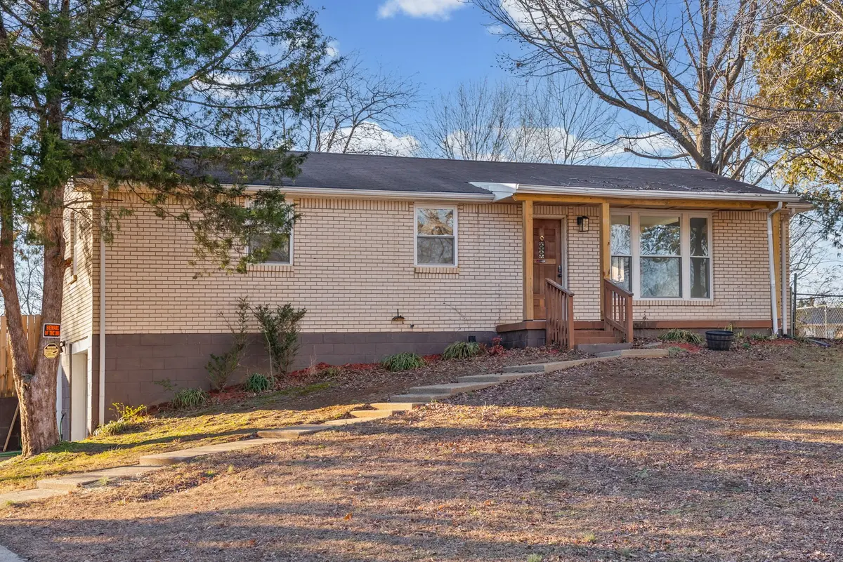 1504 Glennon Dr, Clarksville, TN 37042