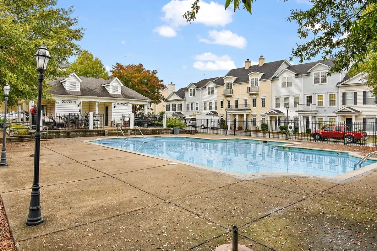 4316 Summercrest Blvd #520, Antioch, TN 37013