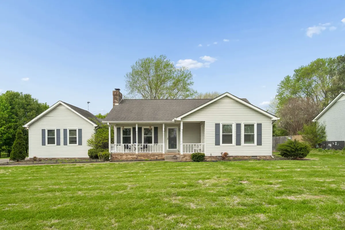 621 Greystone Dr, Lascassas, TN 37085