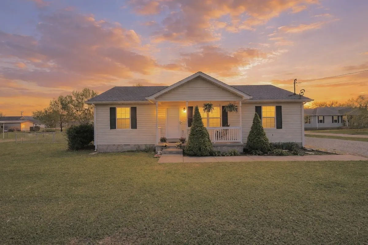 991 Rock Springs Midland Rd, Christiana, TN 37037