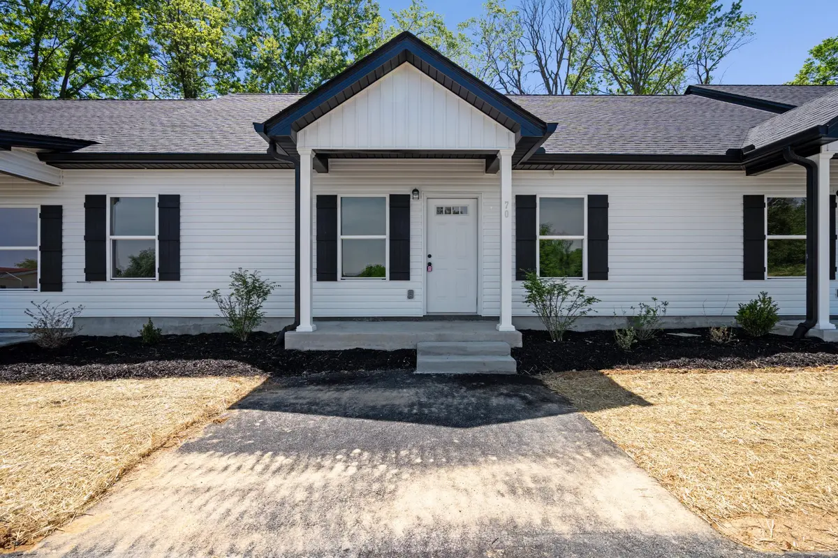 70 Stone Gate lane, Hartsville, TN 37074