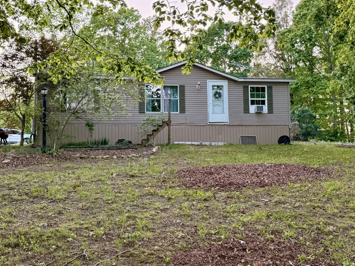 10404 Ridgecrest Dr, Bon Aqua, TN 37025