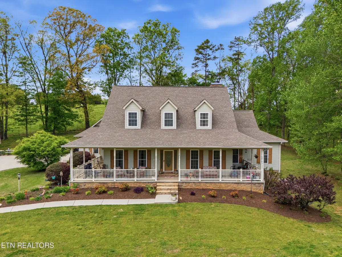 1930 Maple Hills Lane, Loudon, TN 37774