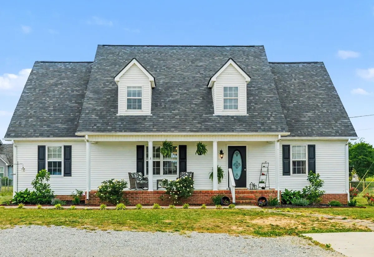 1961 Egypt Rd, Chapel Hill, TN 37034