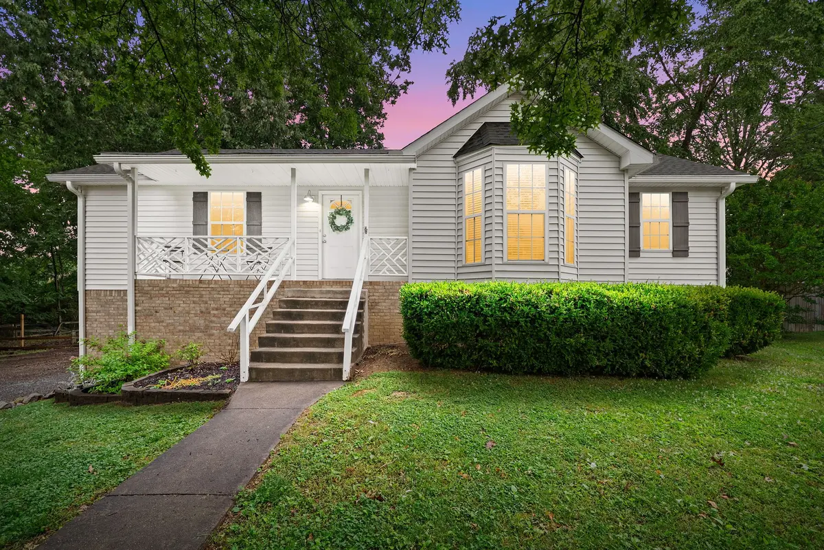 2939 Charlie Sleigh Rd, Woodlawn, TN 37191