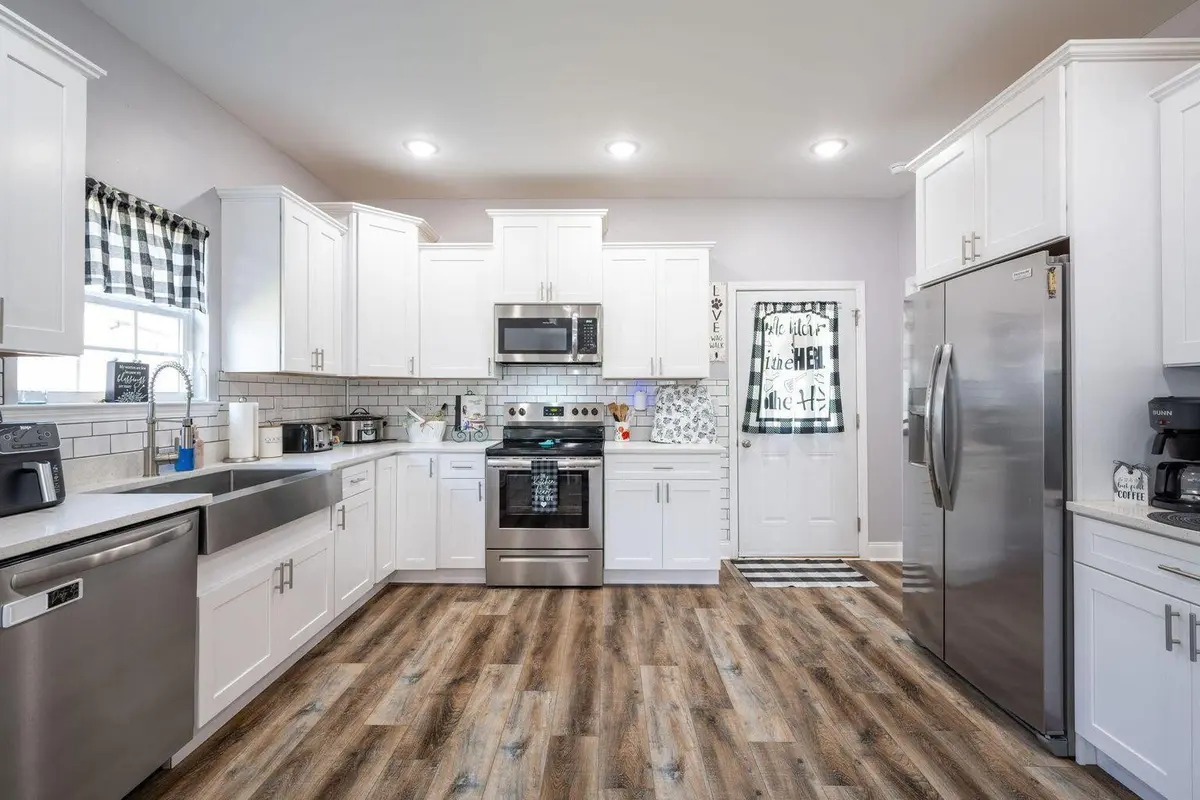 421 Coahulla Creek Drive, Dalton, GA 30721