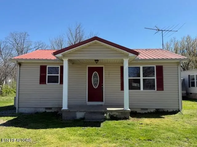 107 Pennsylvania Ave, Etowah, TN 37331