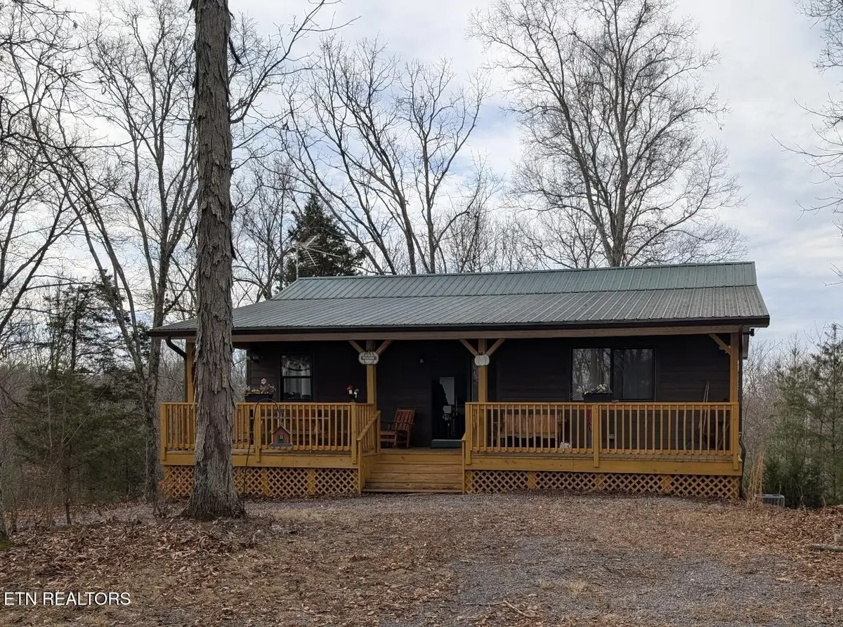 935 Old Marshall Rd, Bybee, TN 37713