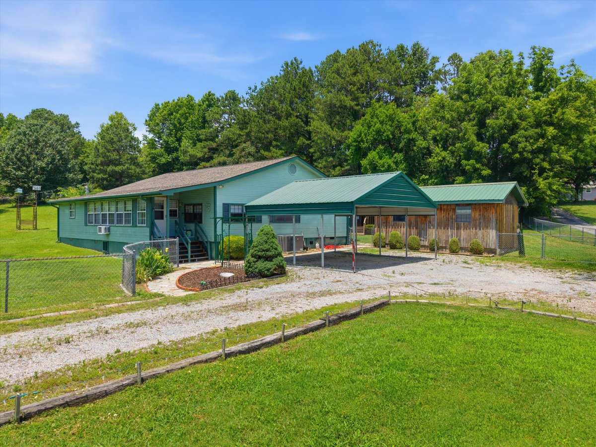 2588 Garretts Chapel Road, Chickamauga, GA 30707