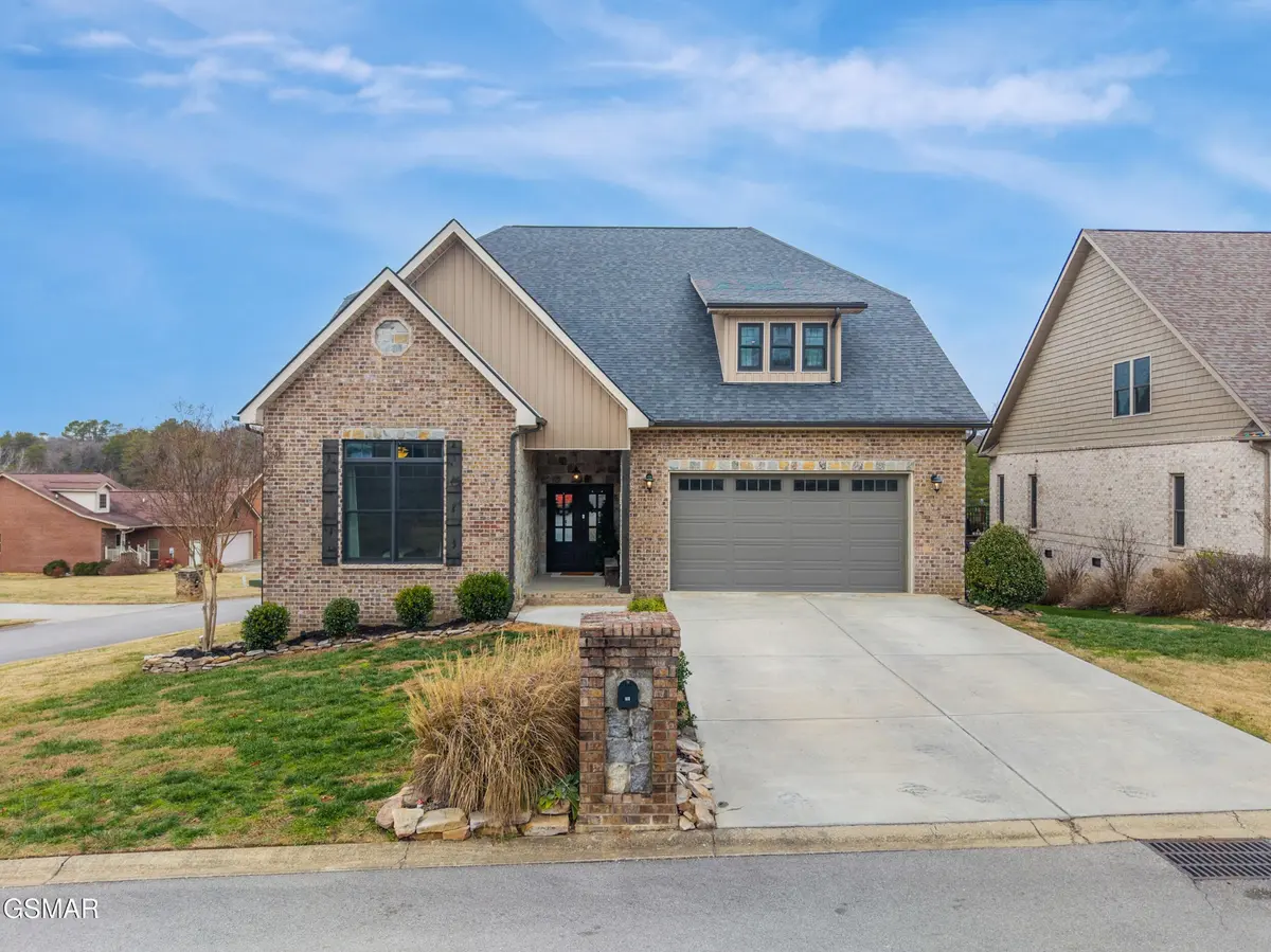 701 Waters Edge, Dandridge, TN 37725
