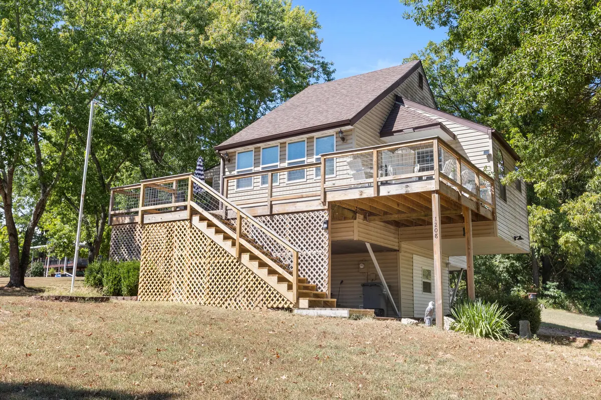 1208 Bear Den, Galena, MO 65656