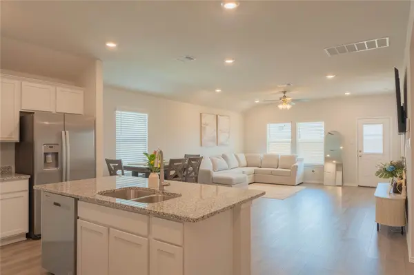 117 Day WLS, Jarrell, TX 76537