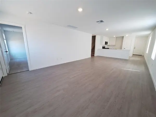 510 Firedance CT, Hutto, TX 78634