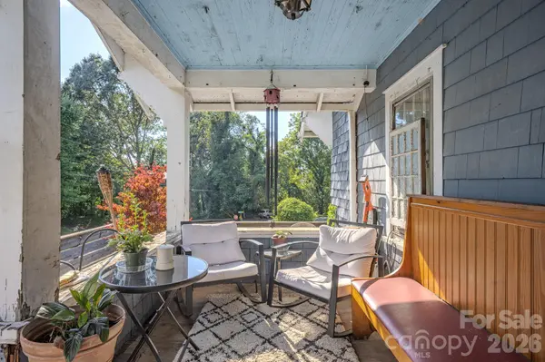 24 Timothy ST, Asheville, NC 28801