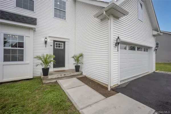 18 Page CT, Poughkeepsie, NY 12603