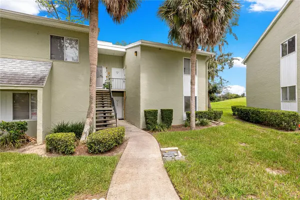 624 FAIRWAYS CIR #A, Ocala, FL 34472