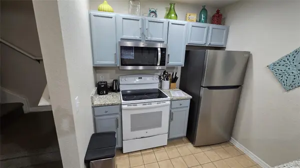 2602 LODI CIR #104, Kissimmee, FL 34746