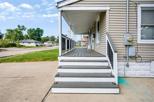 536 W Corbin ST, Bethalto, IL 62010