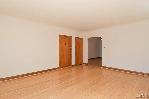 5859 Nottingham AVE #2E, St Louis, MO 63109
