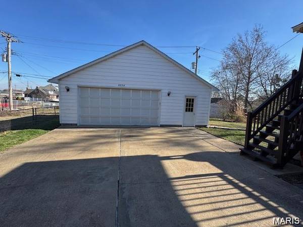 9012 Eden AVE, Affton, MO 63123