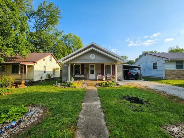 216 E Franklin ST, Olney, IL 62450
