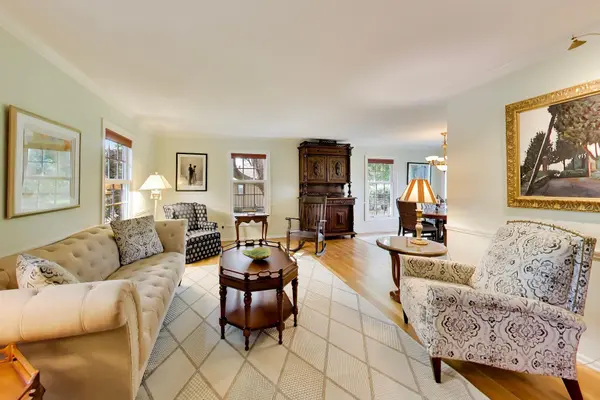 213 Lady LN, Michigan City, IN 46360
