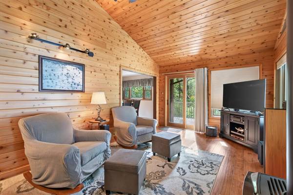 11901 42nd ST SE, Clear Lake, MN 55319